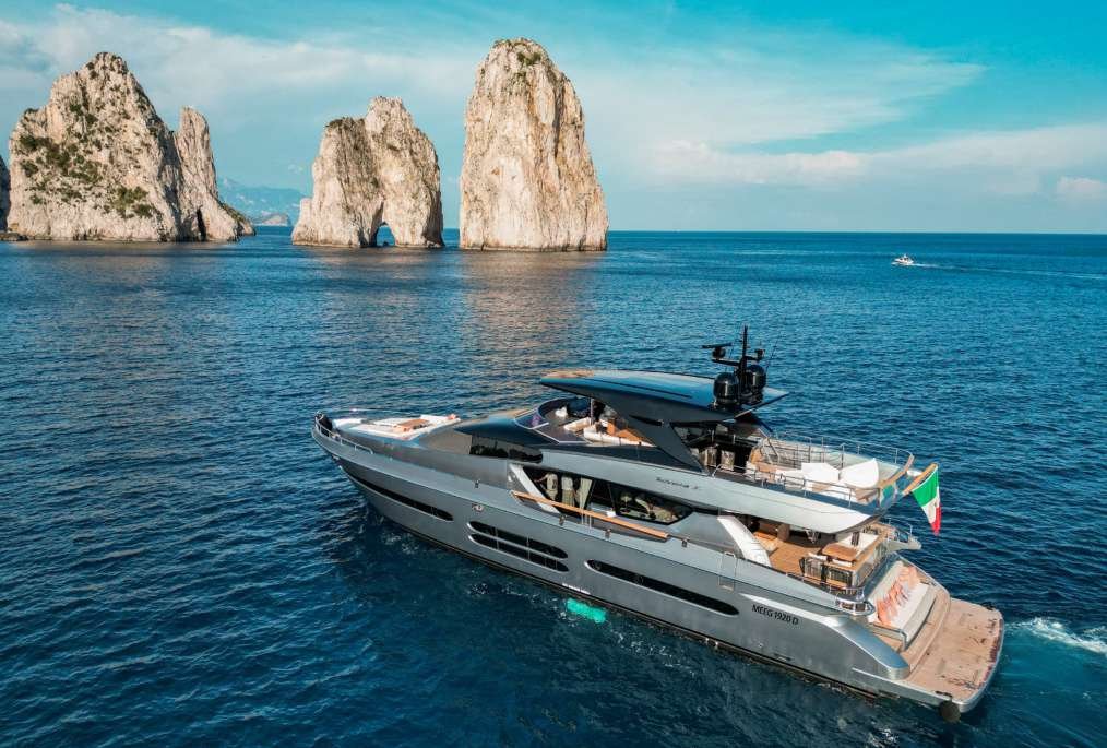 My Life Five II, 28m Rizzardi Yachts — luxury yacht for charter