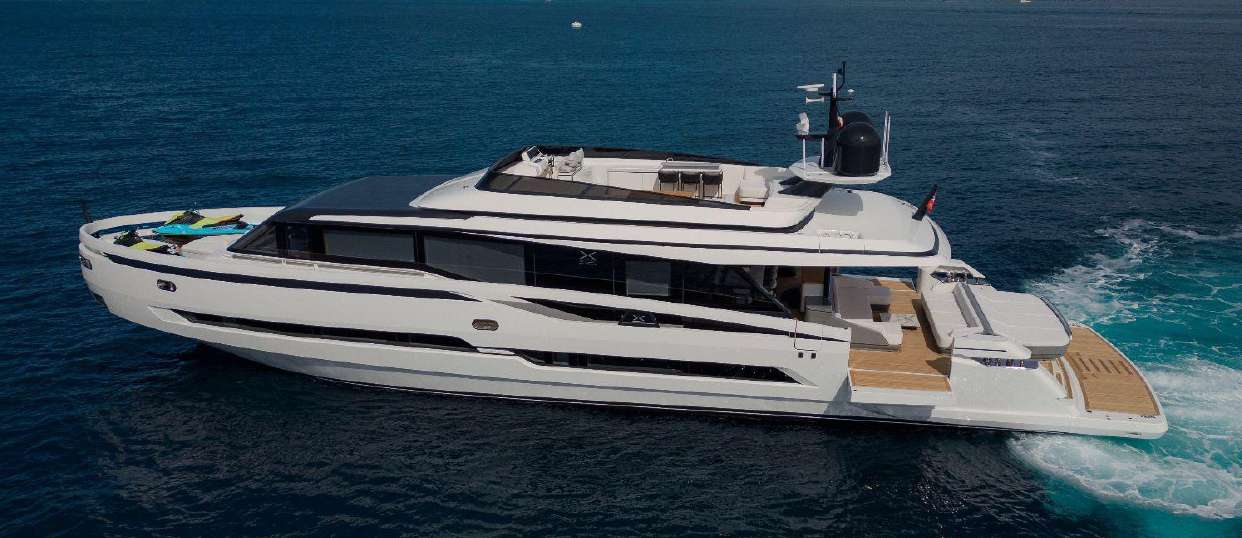 Mini, 29.99m Extra Yachts — luxury yacht for charter