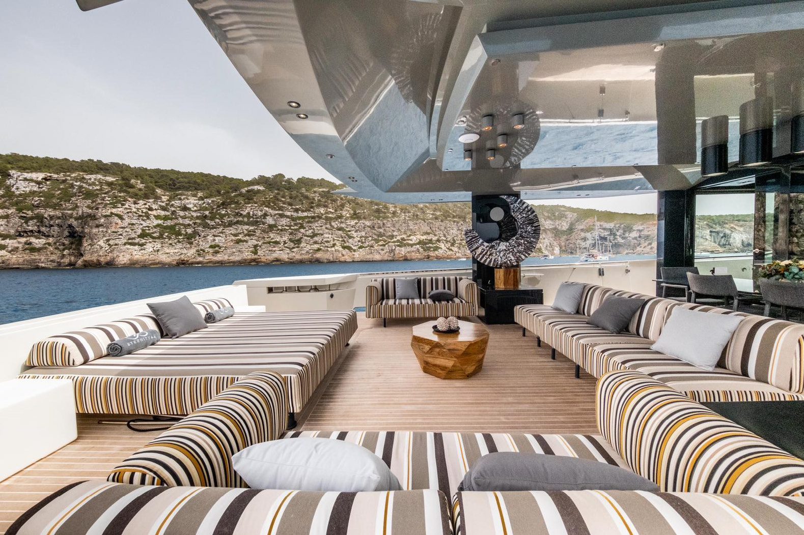 Arcadia 85 — MY Eternity 44, 26m Arcadia — luxury yacht for charter 5