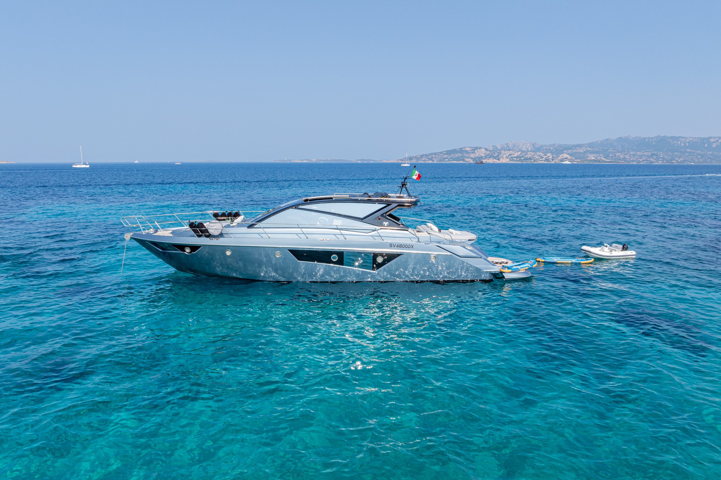 Cranchi 60 Soft Top (Vida), 18.5m Cranchi — luxury yacht for charter 4