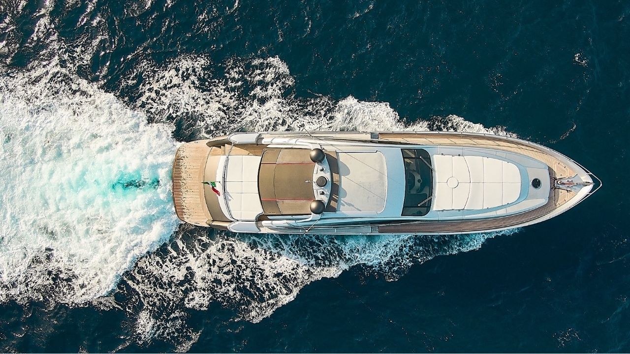Pershing 76, 24m Pershing — yacht di lusso a noleggio 4