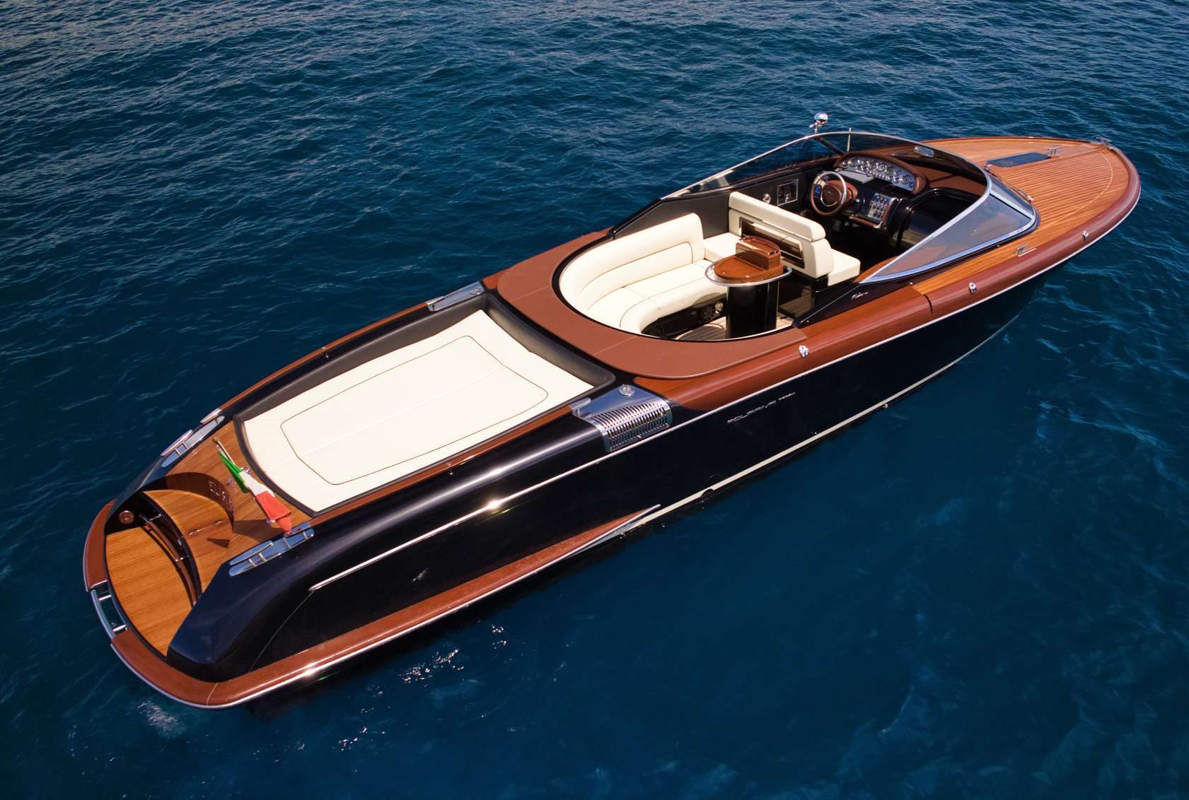 Riva Aquariva Super 33', 10m Riva — luxury yacht for charter 2