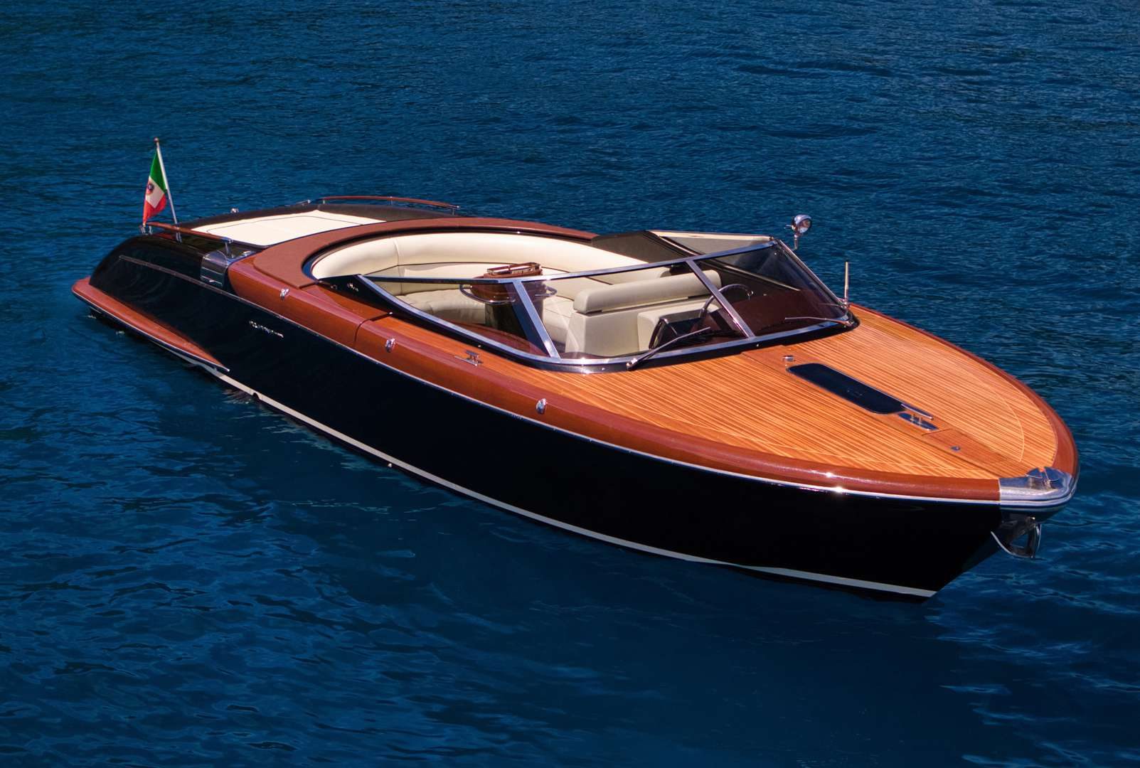 Riva Aquariva Super 33', 10m Riva — luxury yacht for charter 3