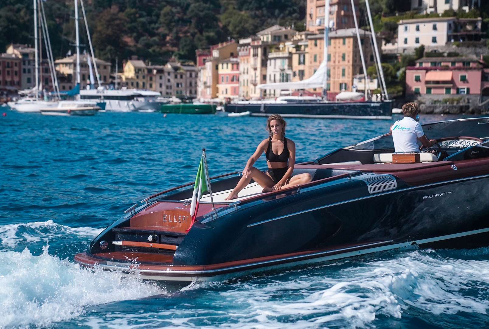 Riva Aquariva Super 33', 10m Riva — luxury yacht for charter 4
