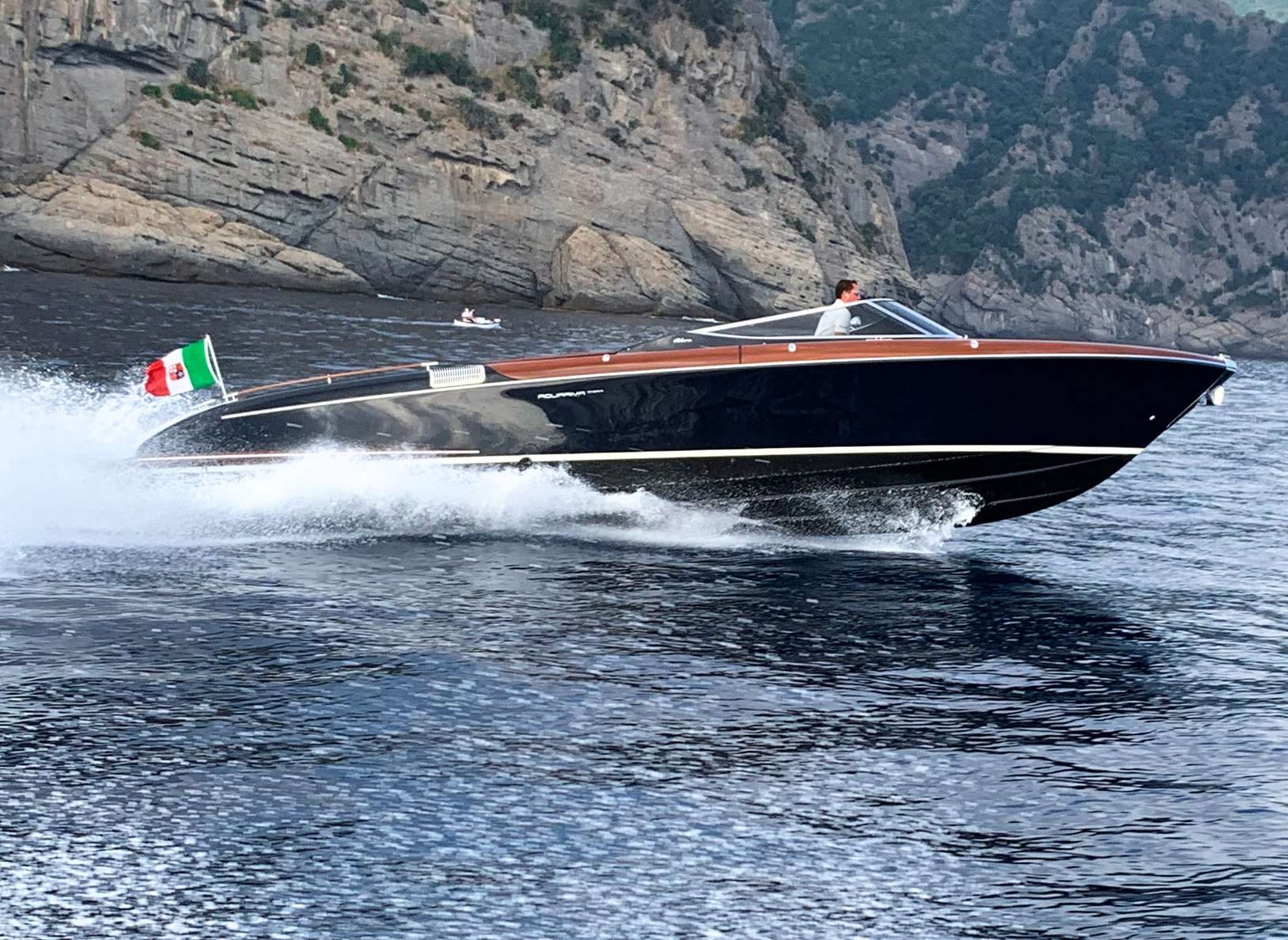 Riva Aquariva Super 33', 10m Riva — luxury yacht for charter 2