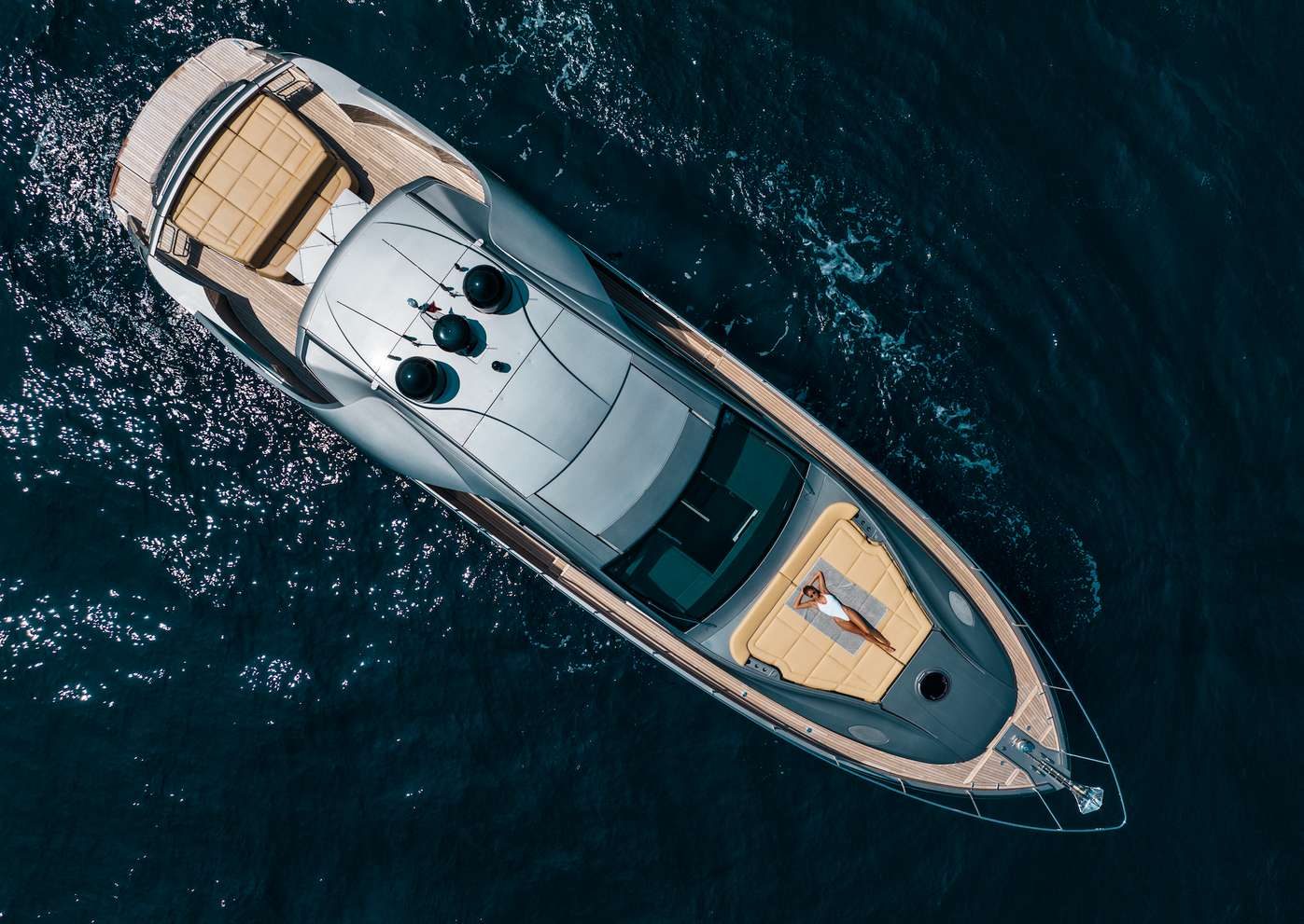 Pershing 70', 21m Pershing — luxury yacht for charter