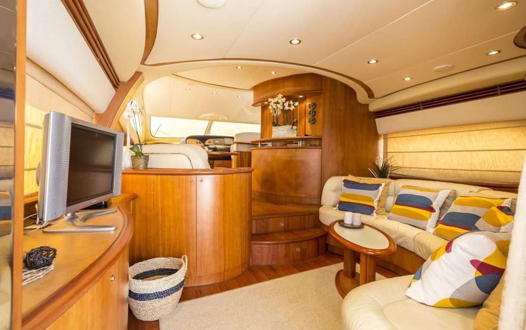 Aicon 56 FLY, 17.61m Aicon — luxury yacht for charter 4