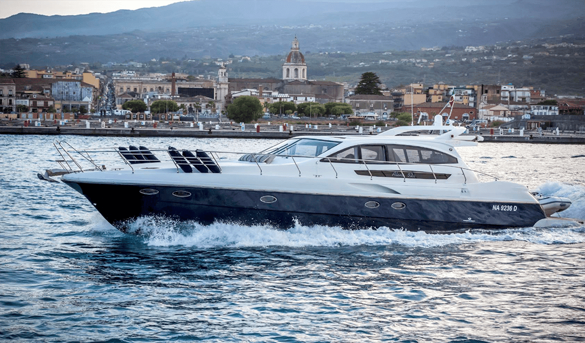 Alena 52
