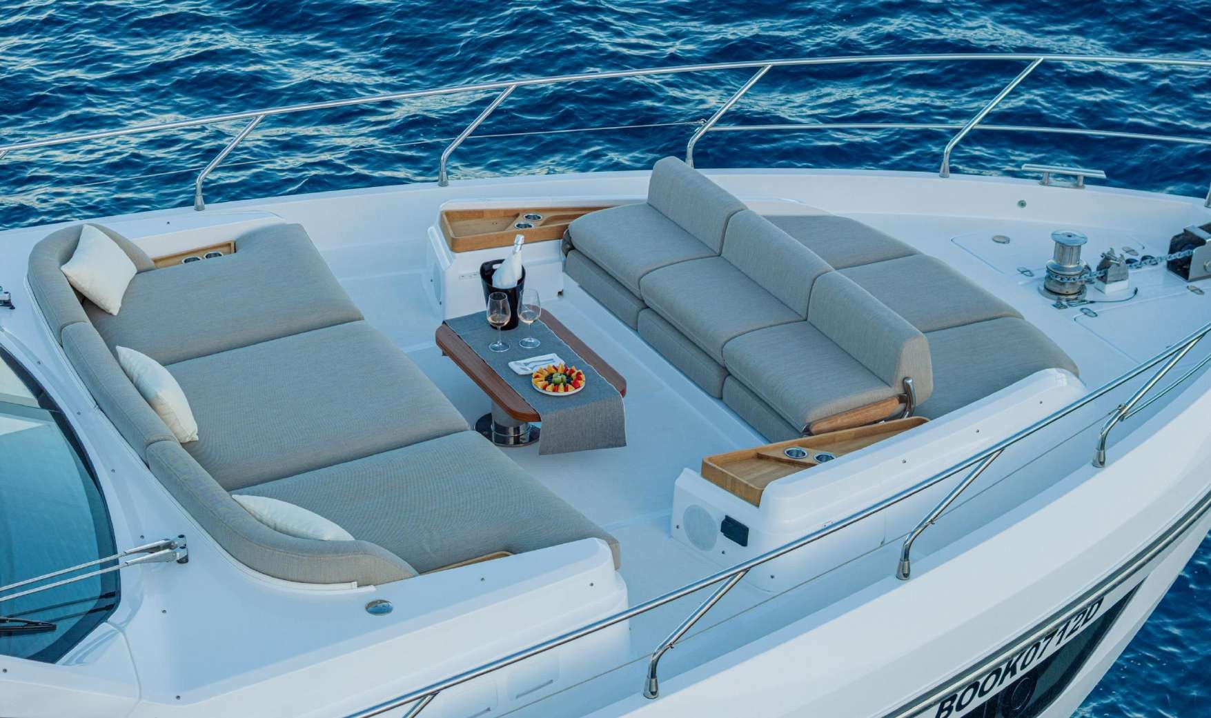 Azimut 68 Fly, 20.98m Azimut — luxury yacht for charter 5