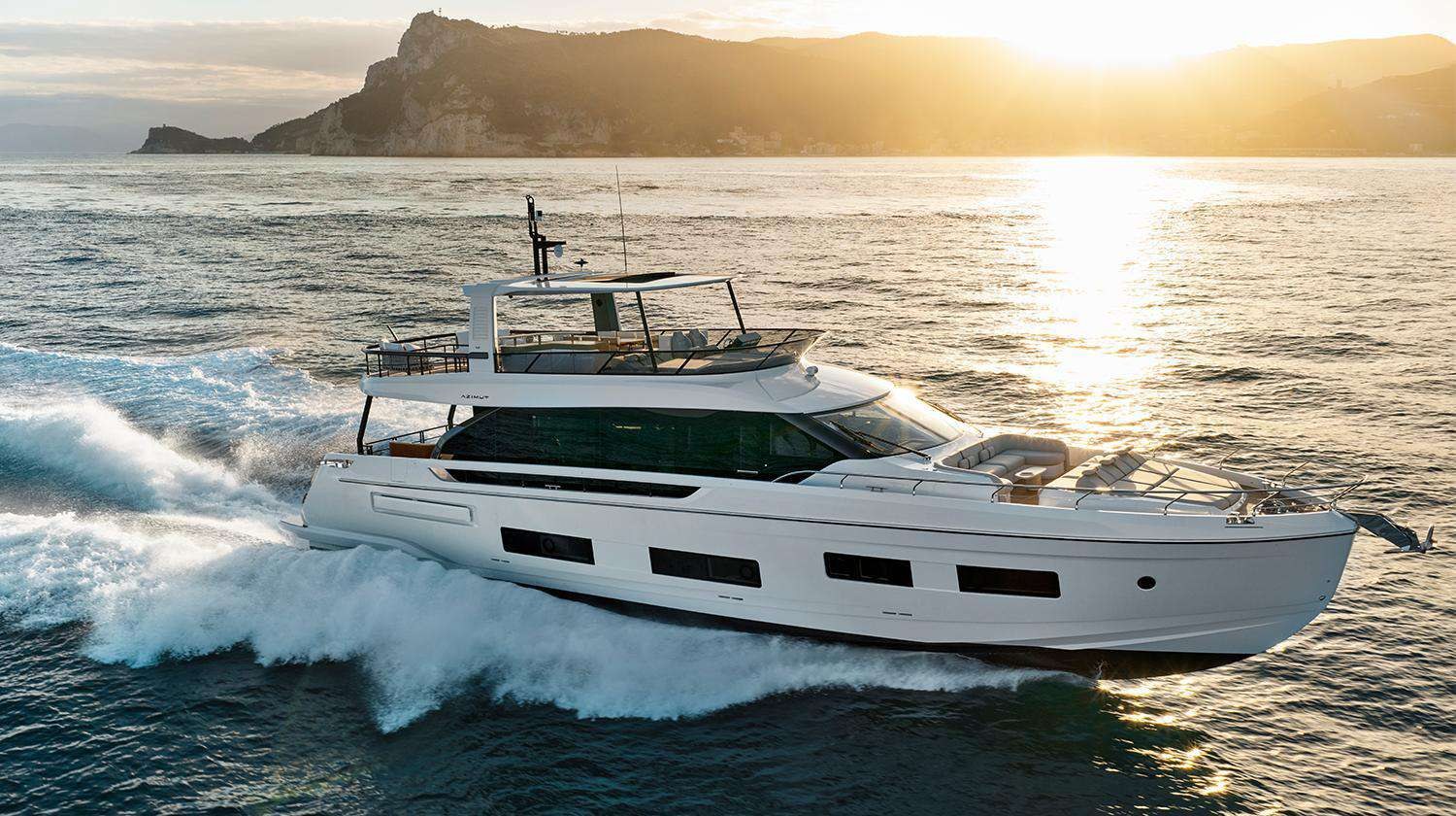 Azimut 82 Fly, 24.79m Azimut — luxury yacht for charter