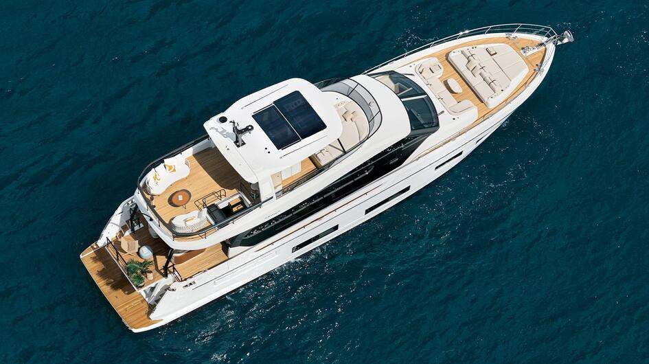 Azimut 82 Fly, 24.79m Azimut — yacht di lusso a noleggio 3