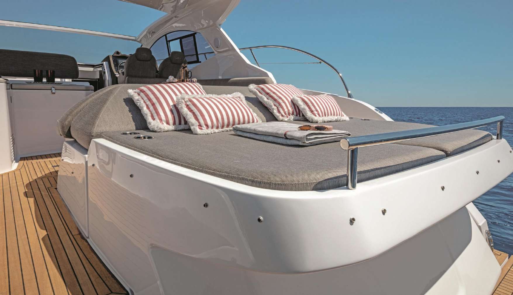 Azimut Atlantis 45, 14.61m Azimut — luxury yacht for charter 4