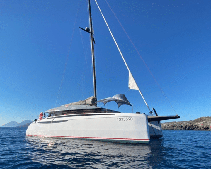 Catamarano F40 18