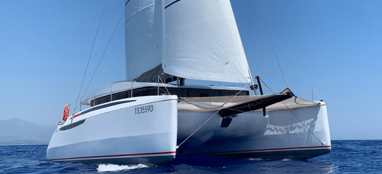 Catamarano F40 25