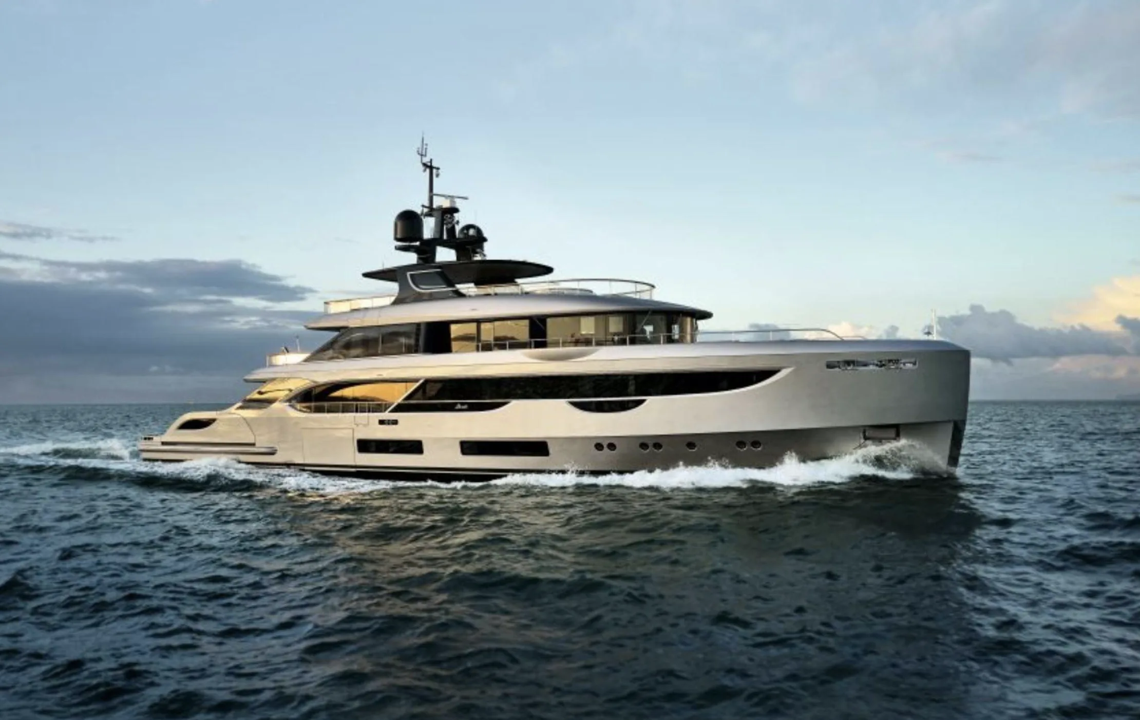 Cosmico, 40.8m Benetti — luxury yacht for charter 3