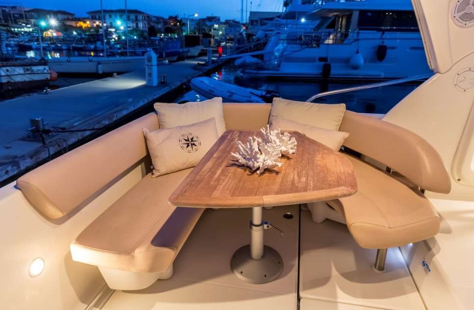 Cranchi Zaffiro 32, 9.21m Cranchi — luxury yacht for charter 4