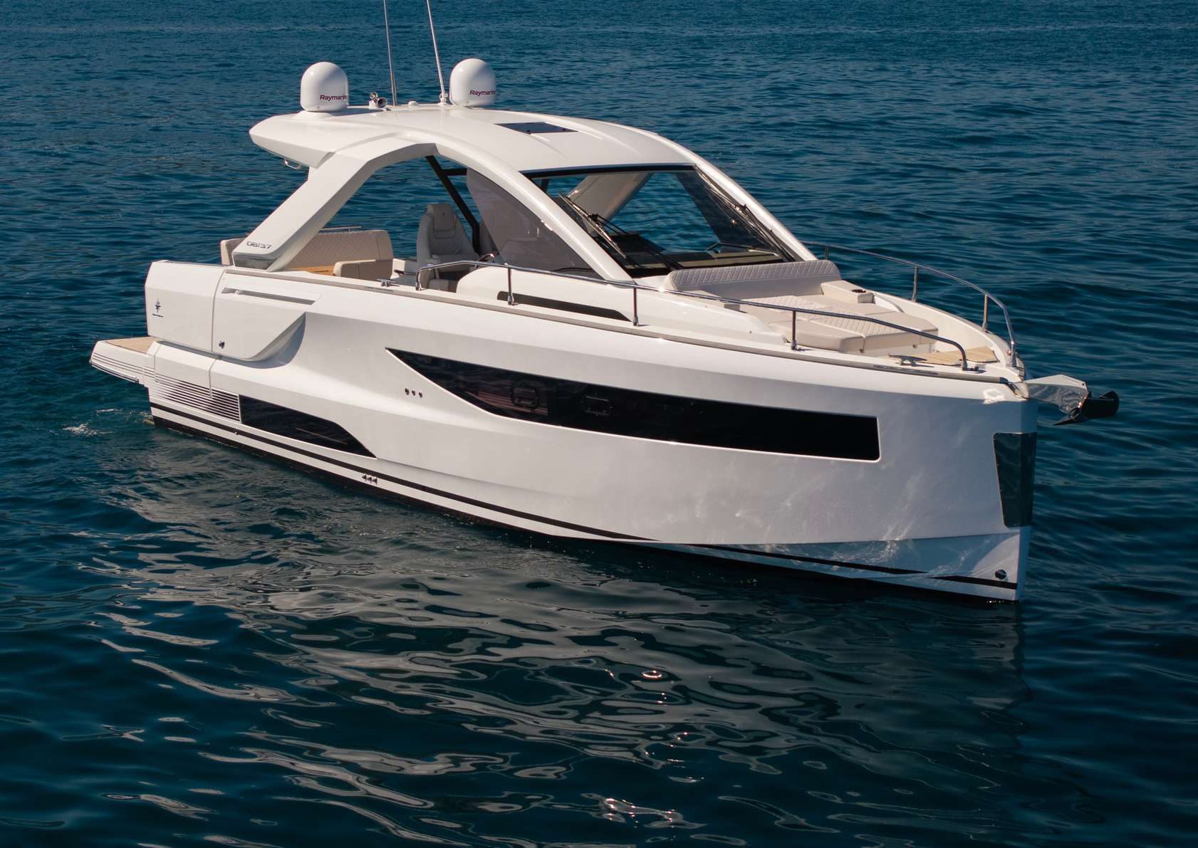 Jeanneau DB 37', 11.85m Jeanneau — luxury yacht for charter