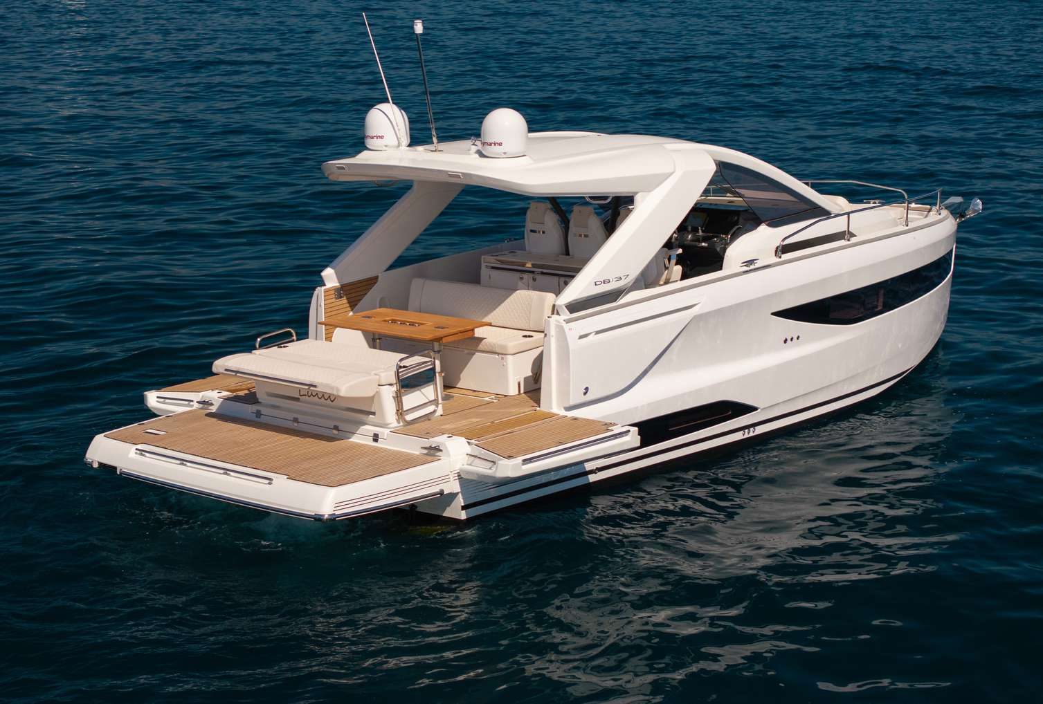 Jeanneau DB 37', 11.85m Jeanneau — luxury yacht for charter 4