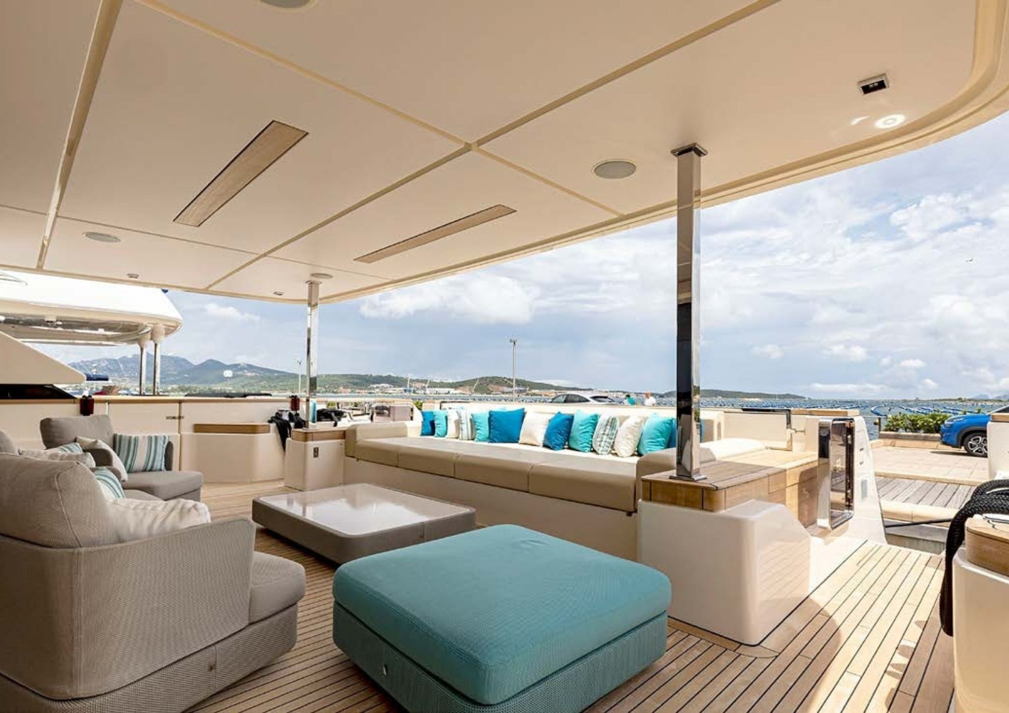 South, 33m South — luxury yacht for charter 3