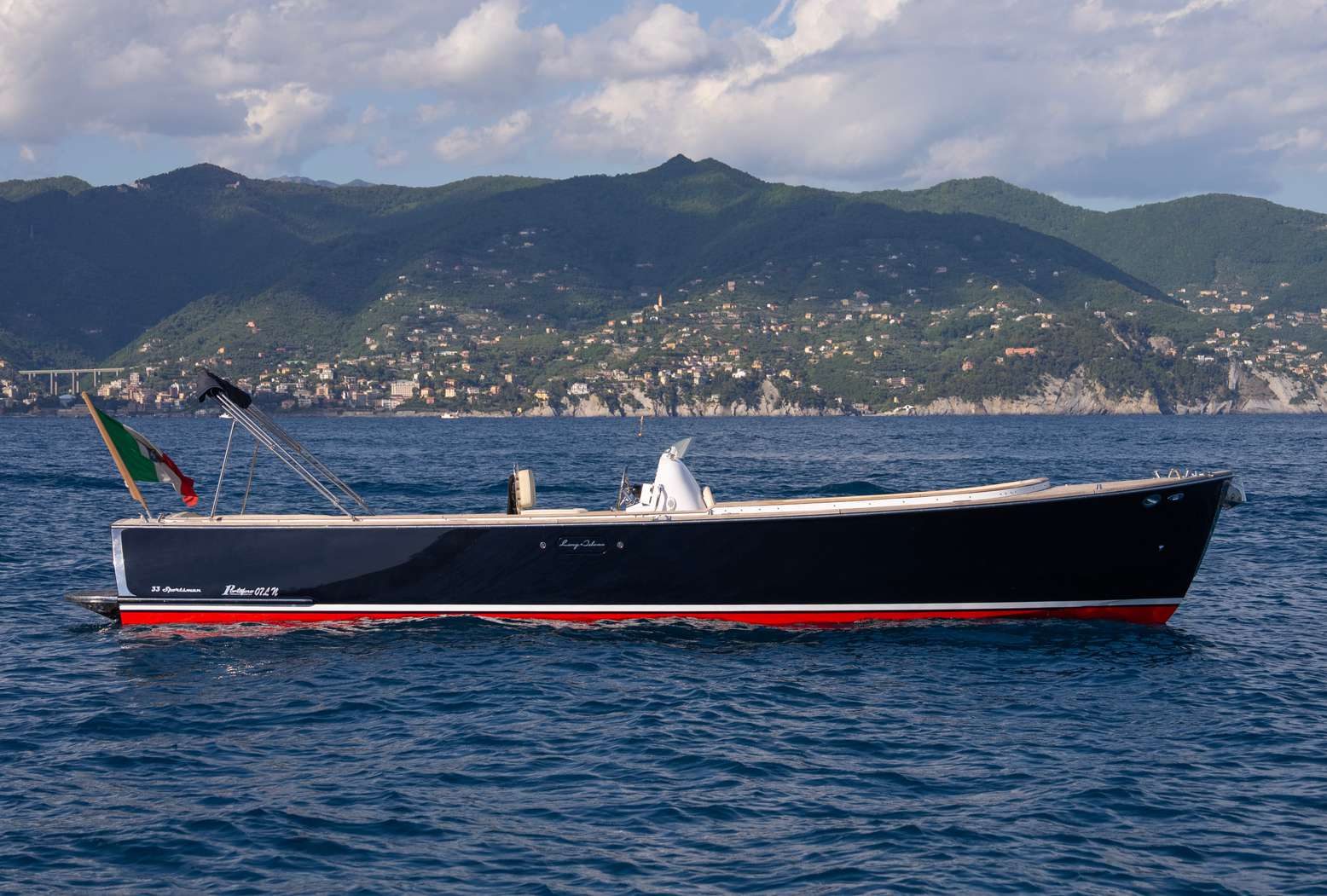 Long Island Sportsman 33', 10m Long Island Yachts — luxury yacht for charter 2