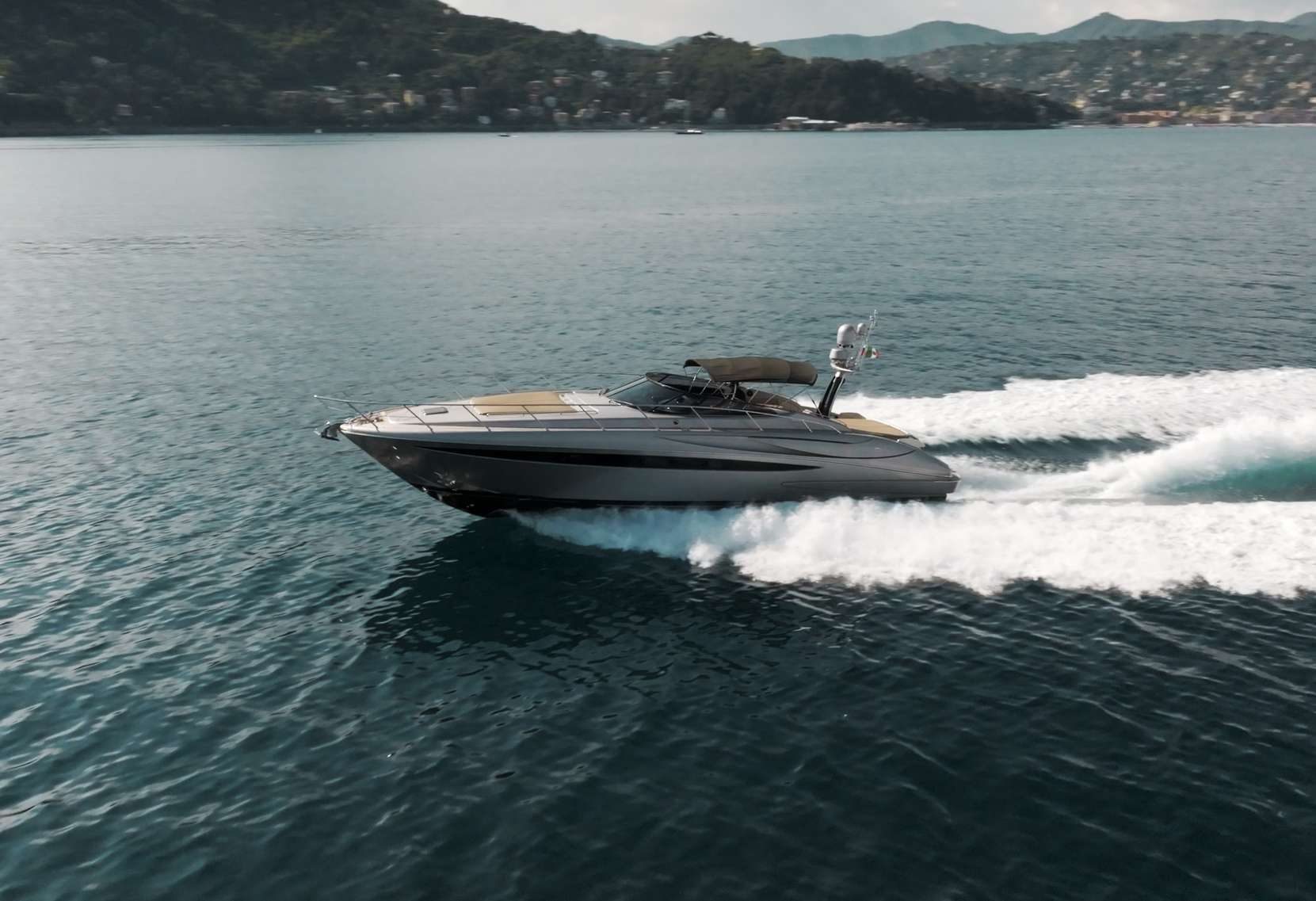 Riva Rivale 52', 16.6m Riva — yacht di lusso a noleggio 2