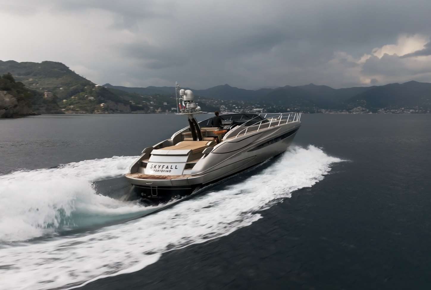 Riva Rivale 52', 16.6m Riva — yacht di lusso a noleggio 3