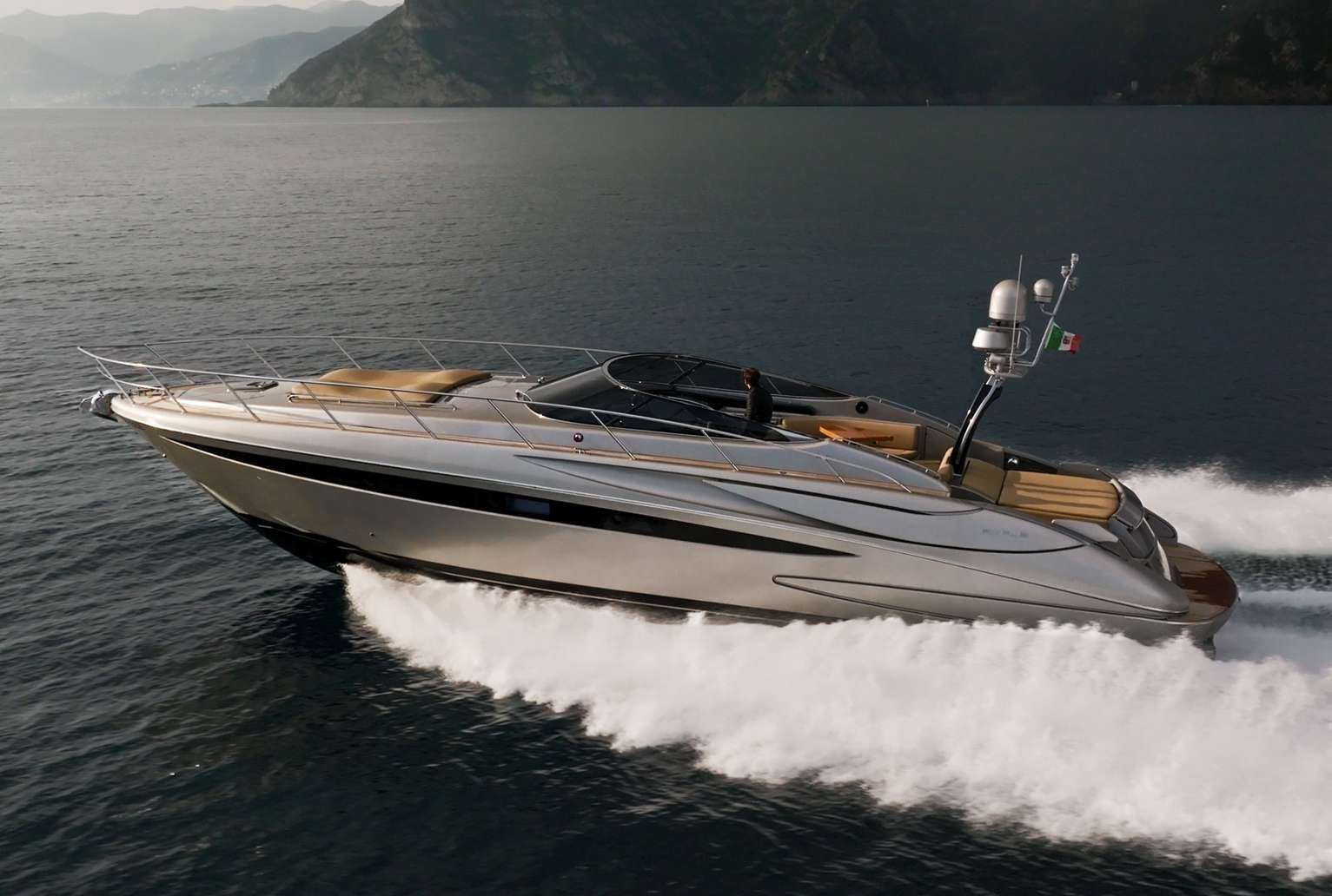 Riva Rivale 52', 16.6m Riva — yacht di lusso a noleggio 4