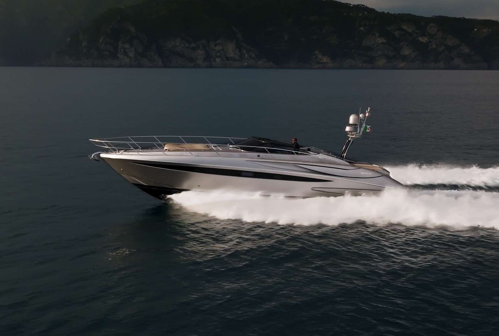 Riva Rivale 52', 16.6m Riva — yacht di lusso a noleggio 5