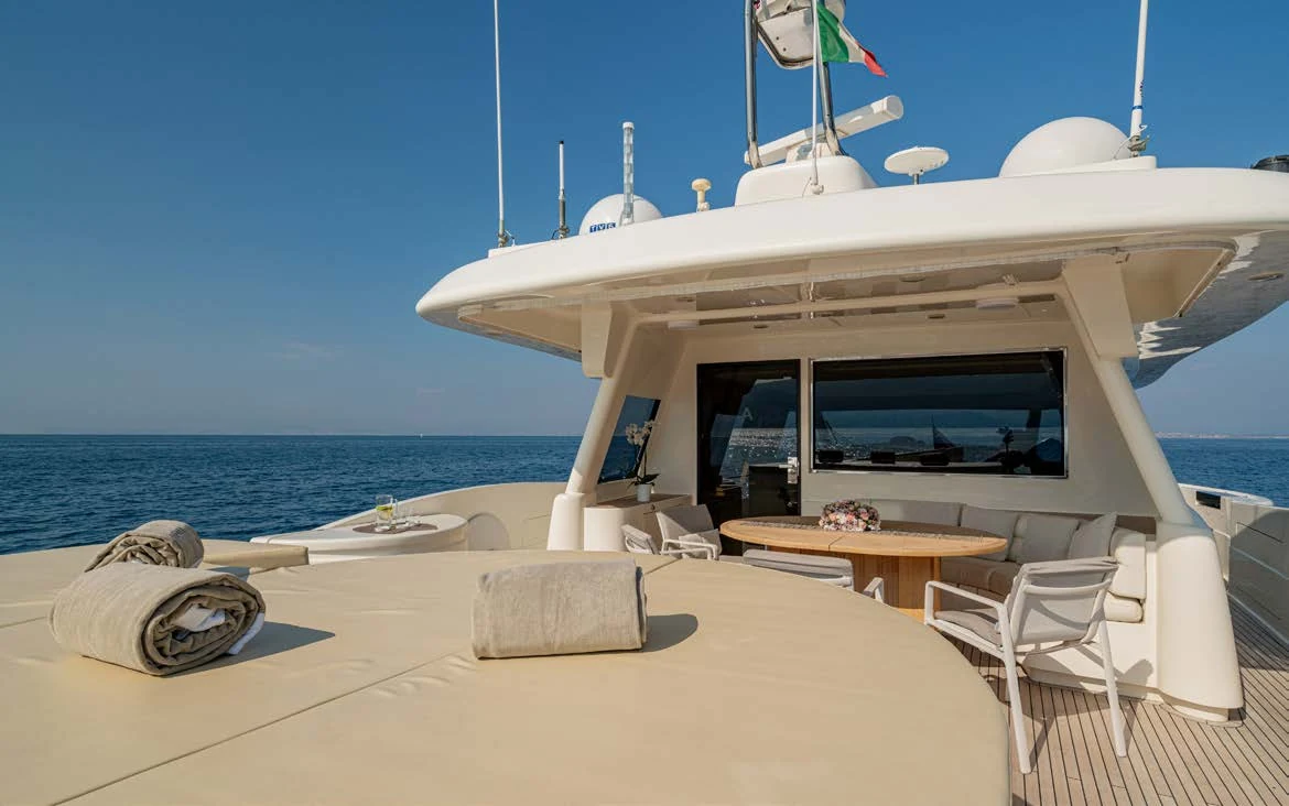 Eolia, 26.22m — yacht di lusso a noleggio 3