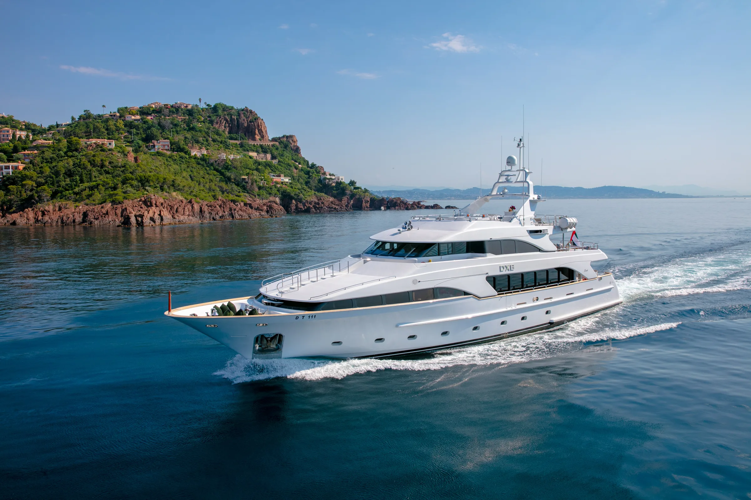 DXB, 35m Benetti — yacht di lusso a noleggio 2
