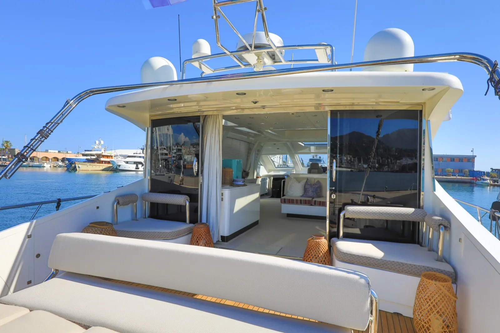 Jaguar 80, 24m Jaguar — luxury yacht for charter 5