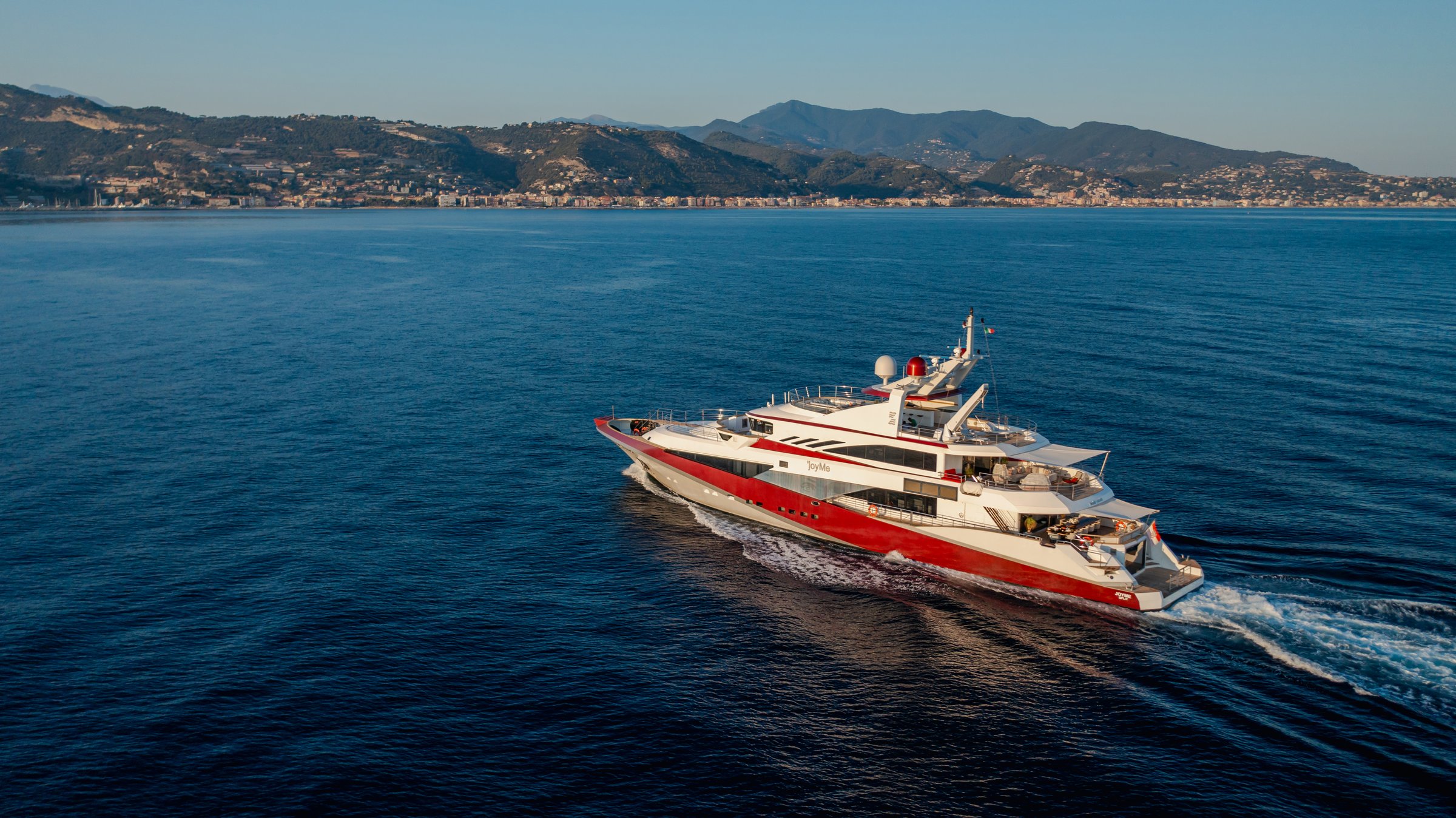 JoyMe — luxury yacht for charter 4