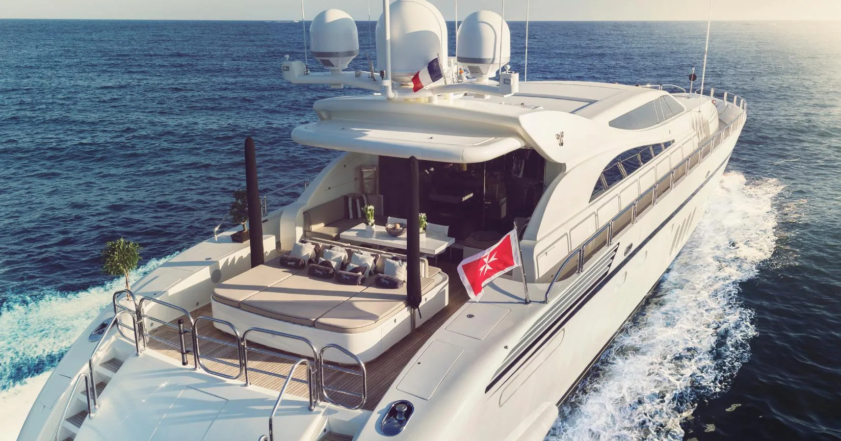 Leopard — yacht di lusso a noleggio 2