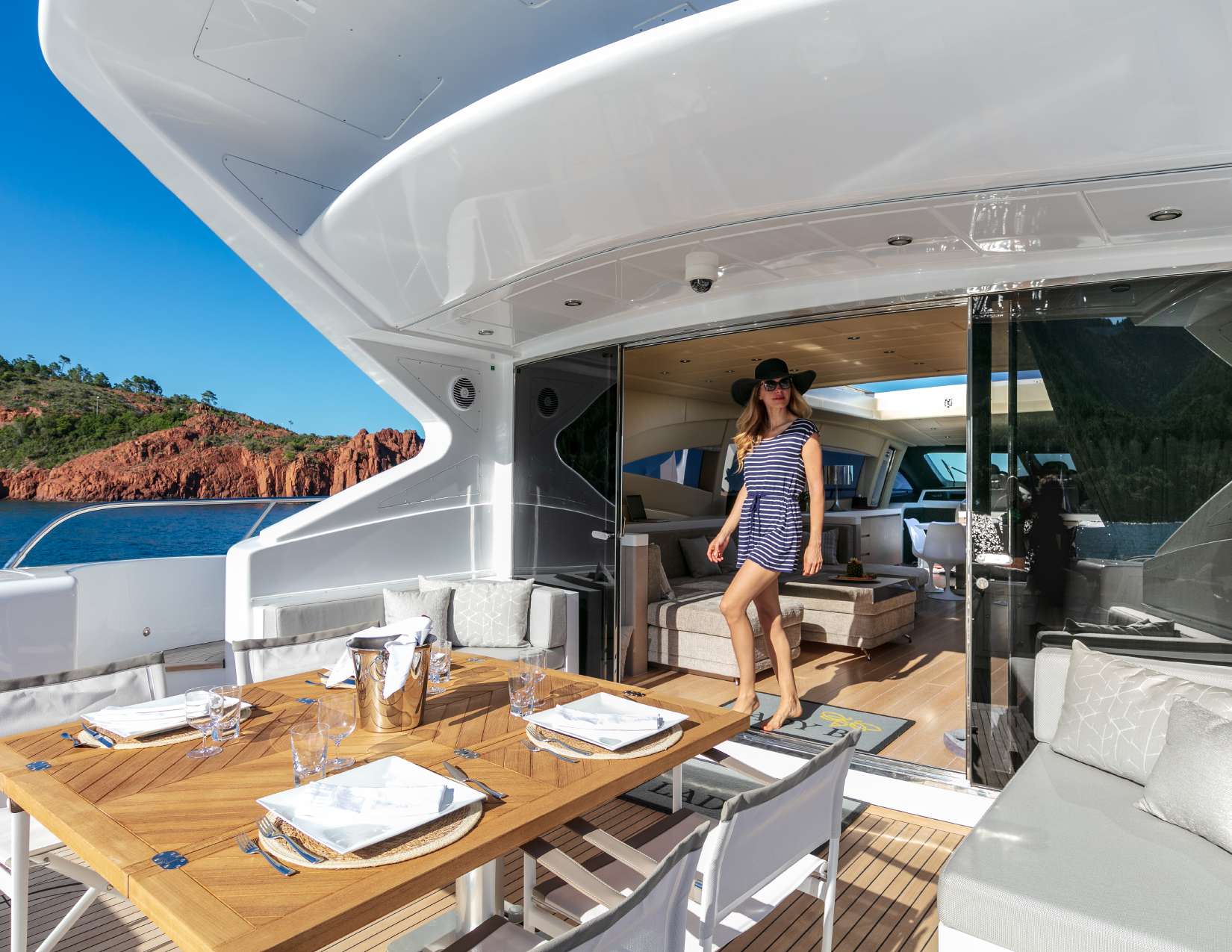 Mangusta 108 17