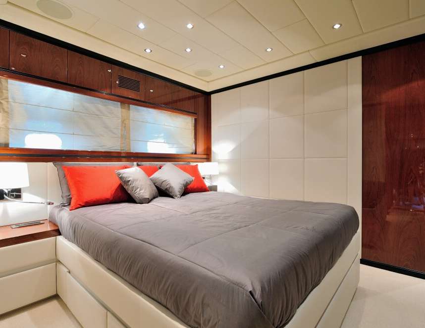 Mangusta 108 5