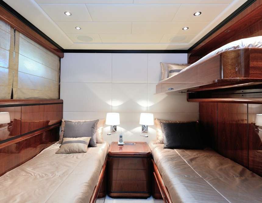 Mangusta 108 8