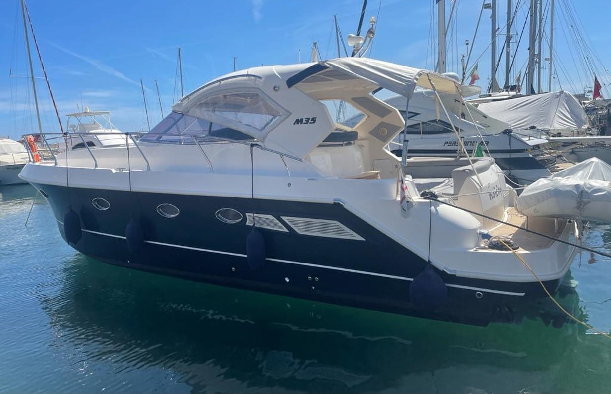 Mano Marine 35 2