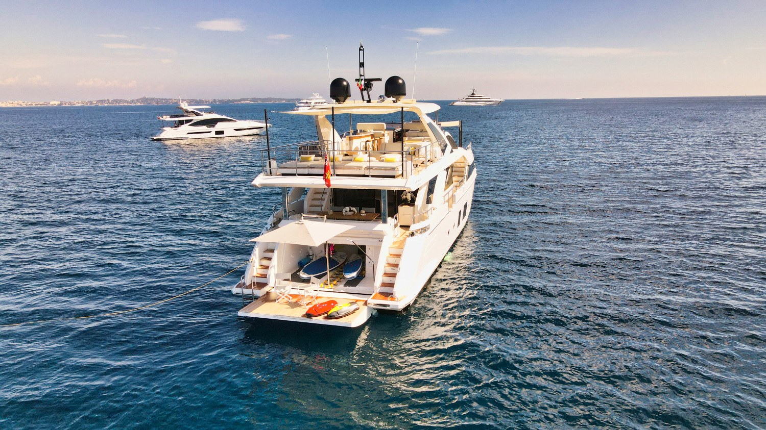 Petit Wave — yacht di lusso a noleggio 4
