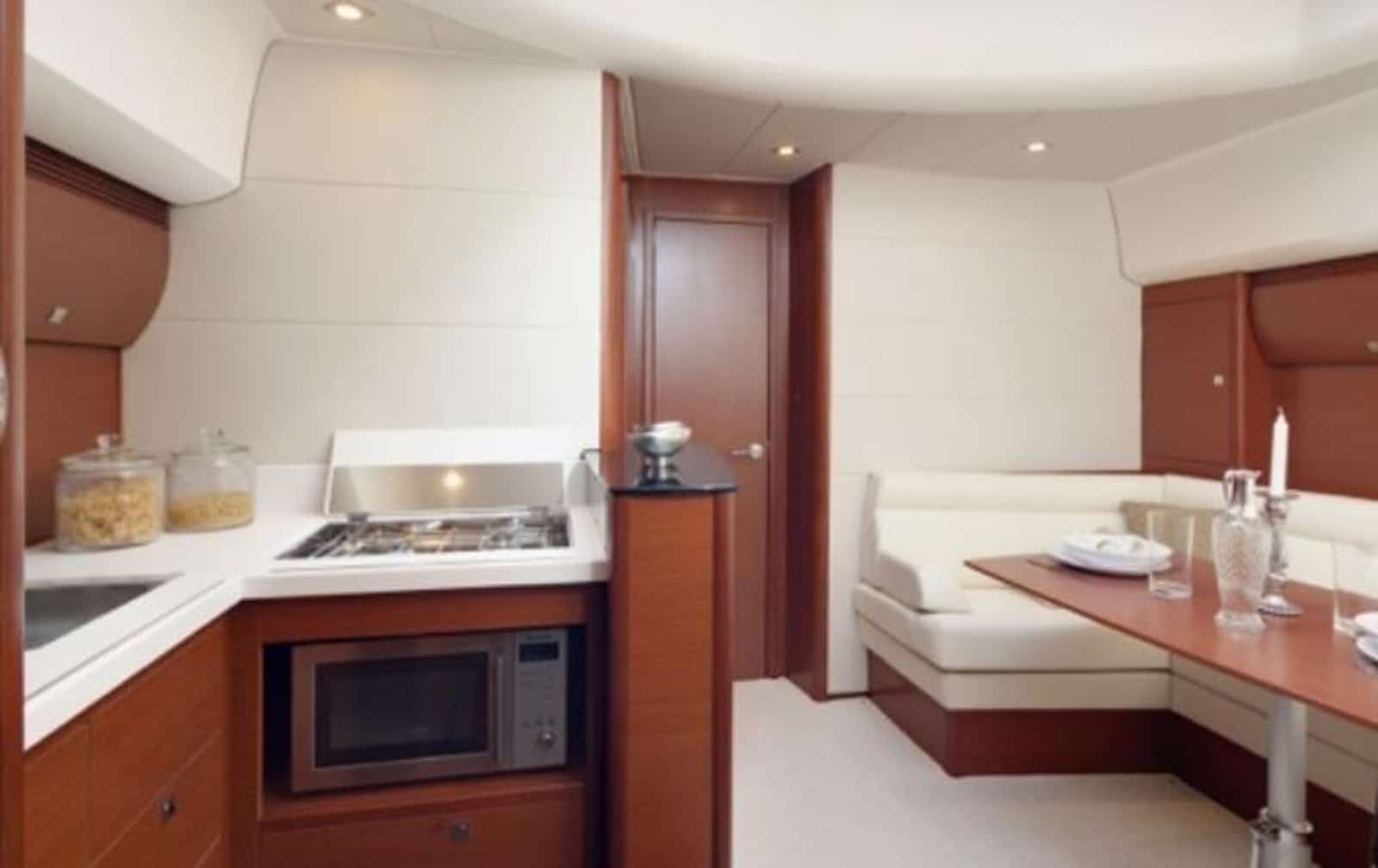 Prestige 42S 3
