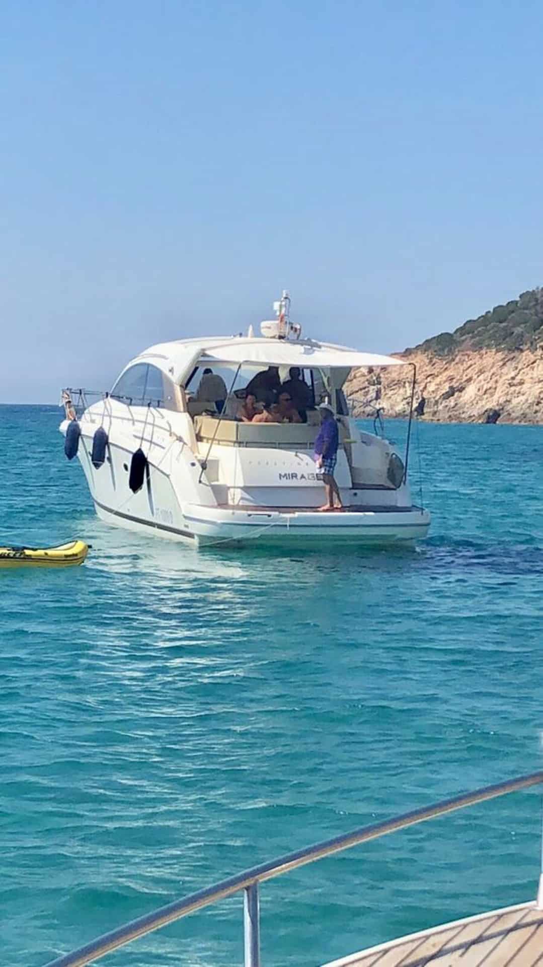 Prestige 42S 4