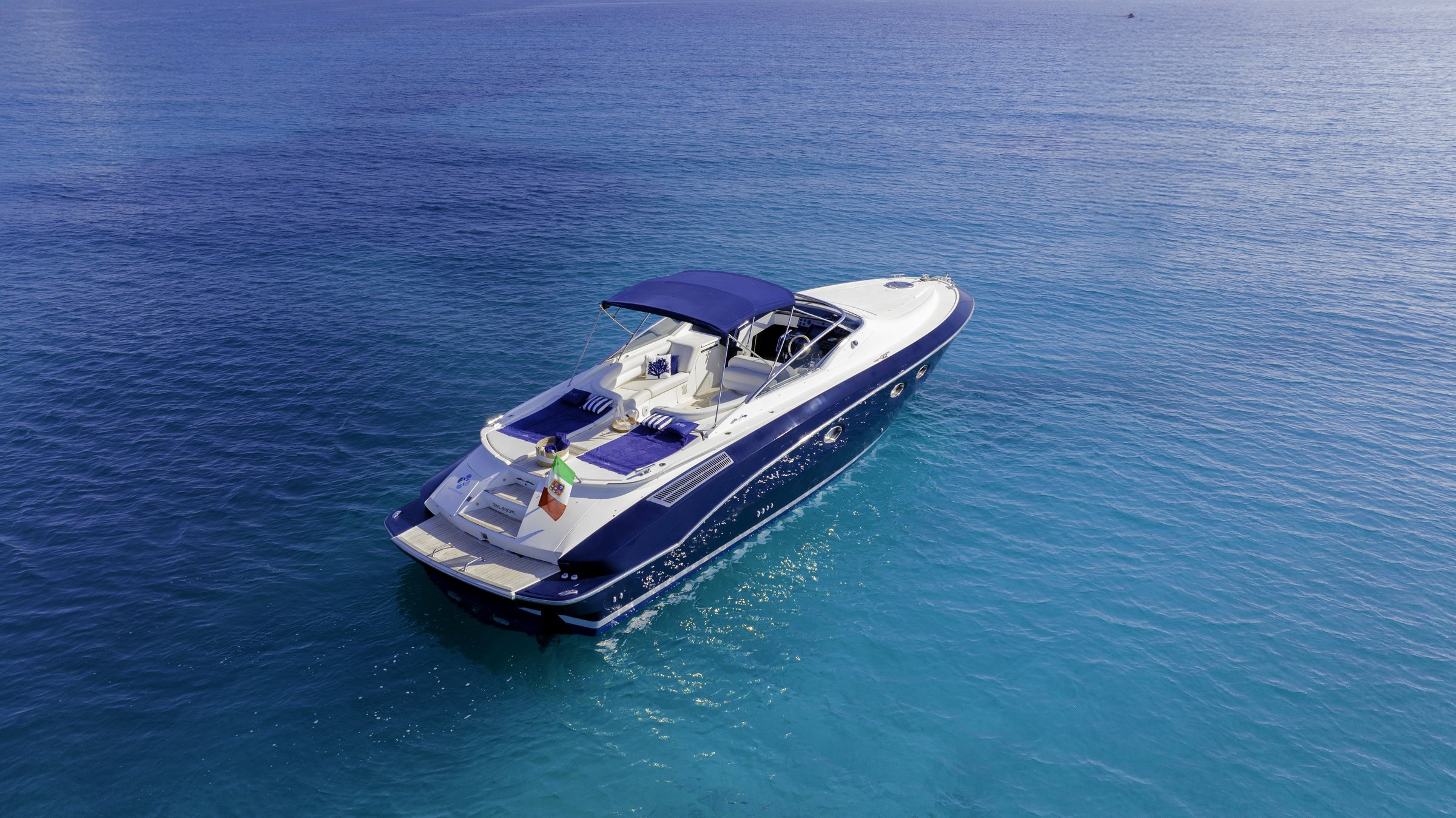 Sarnico 43 Spider, 13.43m Sarnico — luxury yacht for charter 2